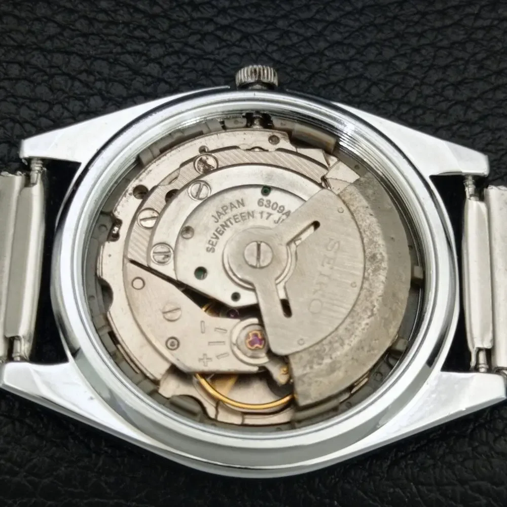 Vintage 1971 Seiko Automatic Mens Silver Watch W/daydate & Gold Accents